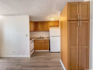 Photo #3: 202608231 Listing 