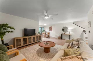 Photo #2: 202608234 Listing 
