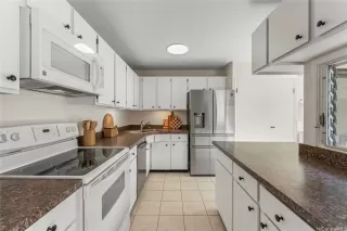 Photo #6: 202608234 Listing 