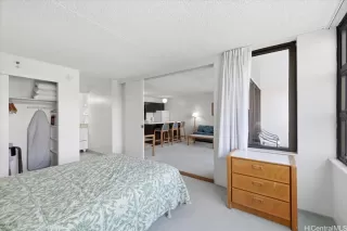 Photo #6: 202608236 Listing 