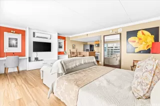 Photo #6: 202608246 Listing 