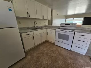 Photo #2: 202608247 Listing 