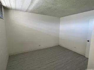 Photo #5: 202608248 Listing 