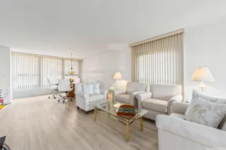 Photo #3: 202608249 Listing 