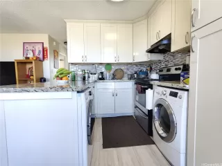Photo #5: 202608269 Listing 