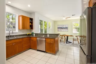 Photo #5: 202608291 Listing 