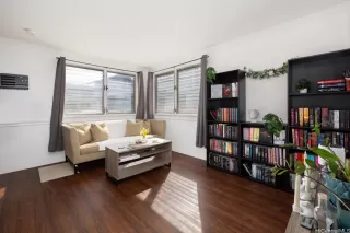 Photo #4: 202608293 Listing 