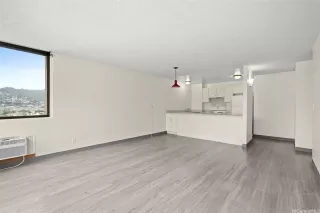 Photo #4: 202608298 Listing 