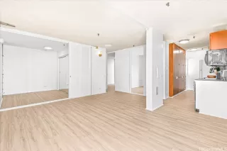 Photo #5: 202608308 Listing 