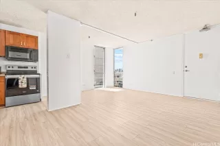 Photo #6: 202608308 Listing 