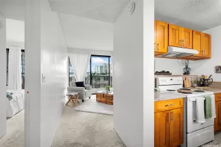 Photo #5: 202608346 Listing 