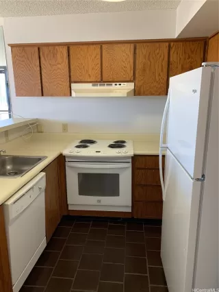 Photo #3: 202608347 Listing 