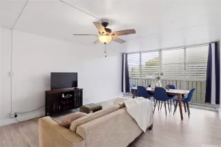 Photo #5: 202608362 Listing 