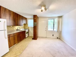 Photo #3: 202608369 Listing 