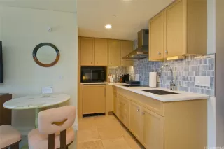 Photo #5: 202608390 Listing 