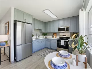 Photo #5: 202608393 Listing 