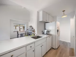 Photo #3: 202608434 Listing 