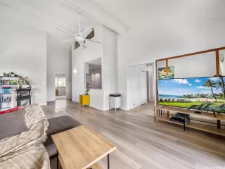 Photo #6: 202608434 Listing 