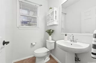 Photo #5: 202608437 Listing 