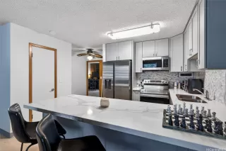 Photo #5: 202608502 Listing 