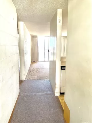 Photo #6: 202608507 Listing 