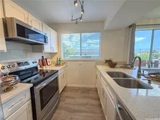 Photo #6: 202608515 Listing 