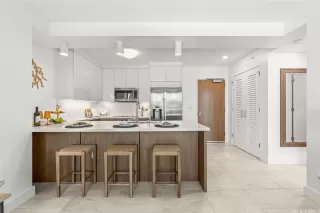 Photo #3: 202608516 Listing 