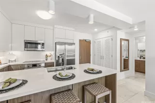 Photo #5: 202608516 Listing 