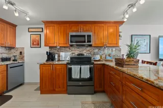 Photo #2: 202608519 Listing 