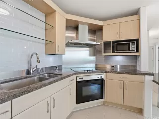 Photo #4: 202608528 Listing 