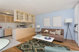 Photo #2: 202608532 Listing 