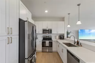 Photo #3: 202608538 Listing 