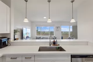 Photo #4: 202608538 Listing 