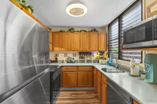 Photo #6: 202608544 Listing 