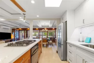Photo #4: 202608563 Listing 