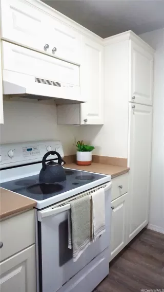 Photo #6: 202608594 Listing 