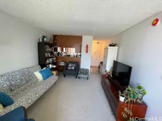 Photo #4: 202608596 Listing 