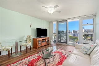 Photo #3: 202608621 Listing 