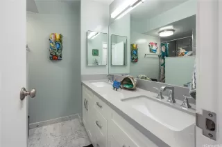 Photo #4: 202608627 Listing 