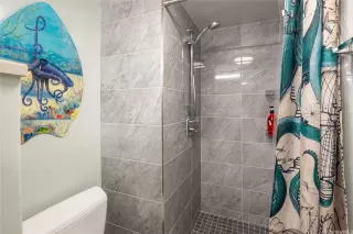 Photo #6: 202608627 Listing 