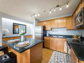 Photo #2: 202608663 Listing 