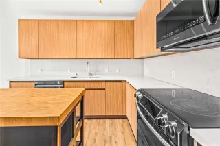Photo #5: 202608675 Listing 