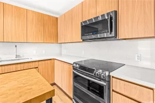 Photo #6: 202608675 Listing 