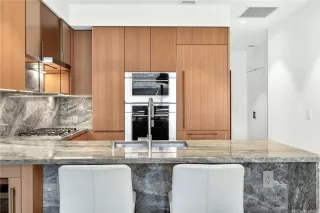 Photo #6: 202608679 Listing 