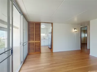 Photo #3: 202608680 Listing 