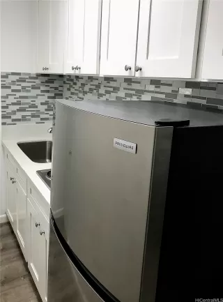 Photo #2: 202608683 Listing 