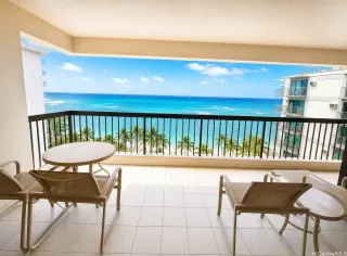 WAIKIKI BEACH TOWER Condos for Sale