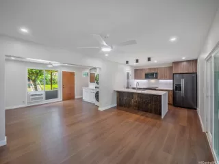 Photo #3: 202608790 Listing 