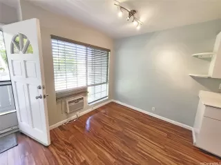 Photo #5: 202608803 Listing 