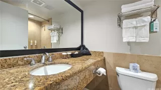 Photo #5: 202608806 Listing 